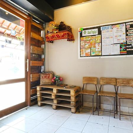 Bedplus Backpacker Kuta Legian Exterior foto