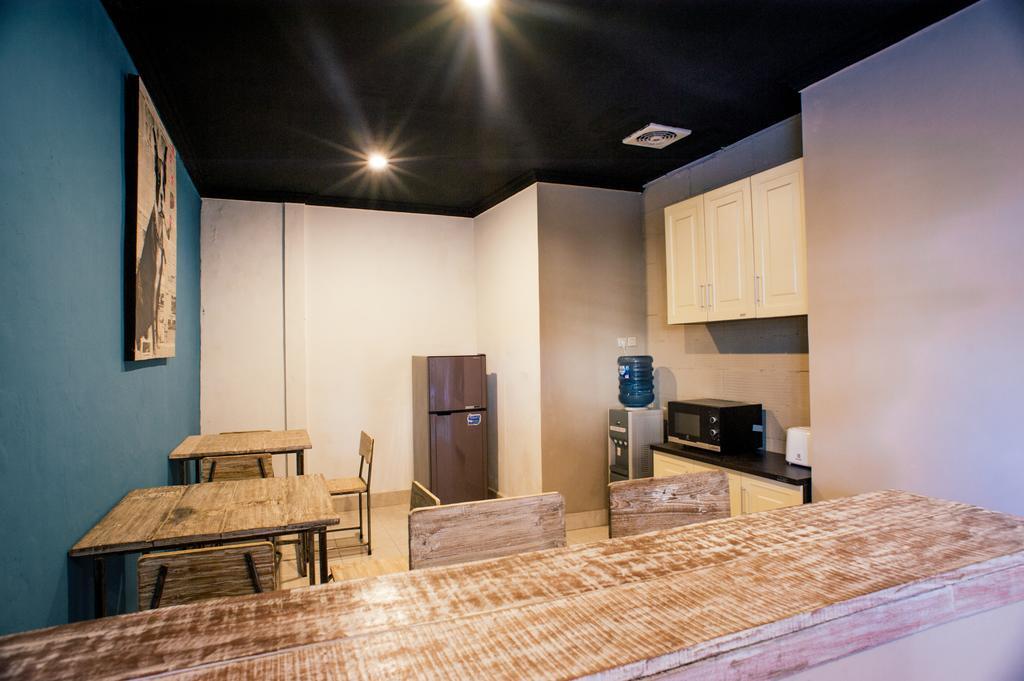 Bedplus Backpacker Kuta Legian Exterior foto