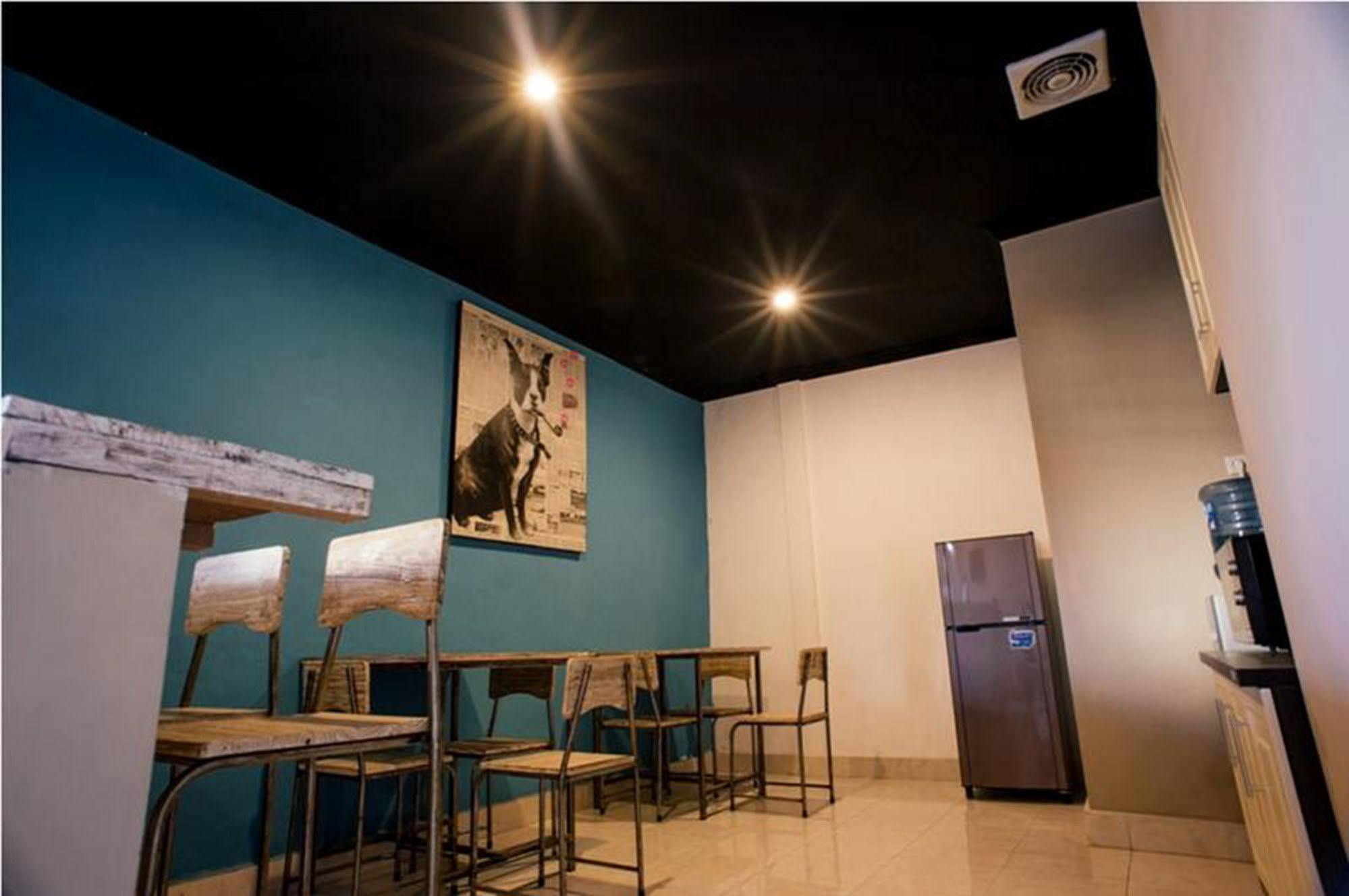 Bedplus Backpacker Kuta Legian Exterior foto